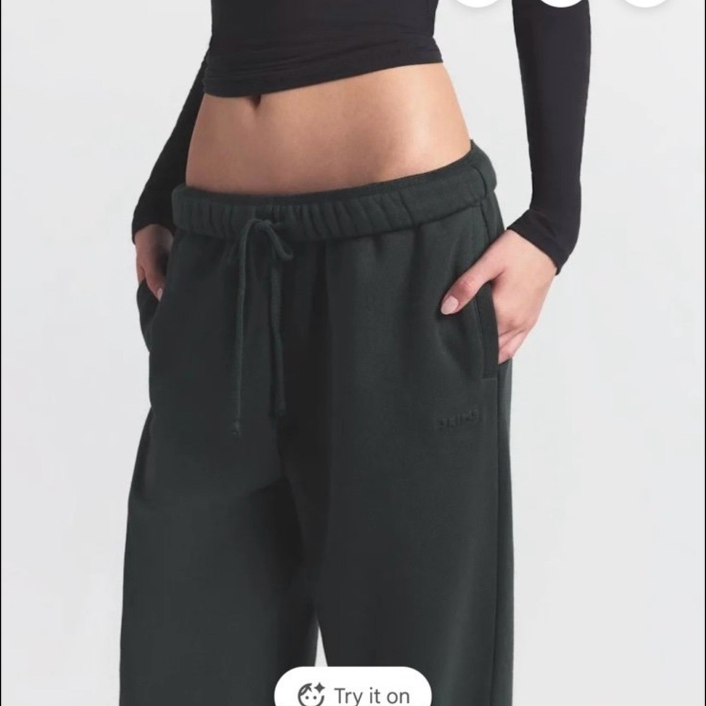 SKIMS <oversized>Cotton Fleece straight leg sweatpants & zip up hoodie NWT